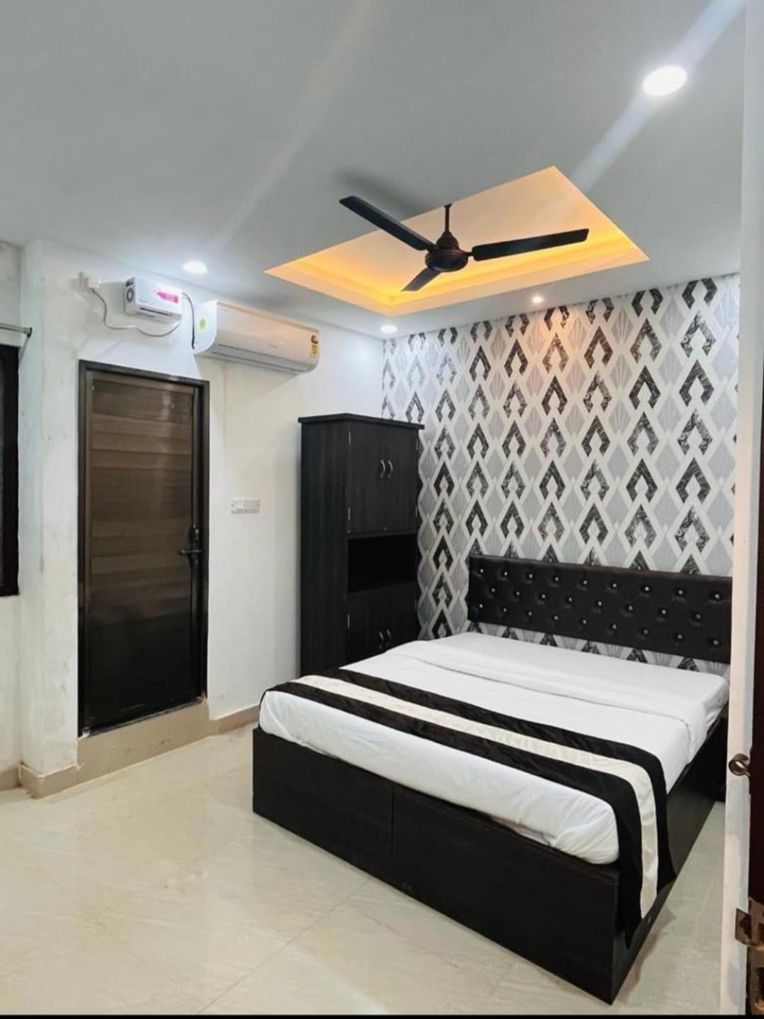 Hotel Shiv Mangalam Near Kashi Vishwanath Tample Bénarès Extérieur photo