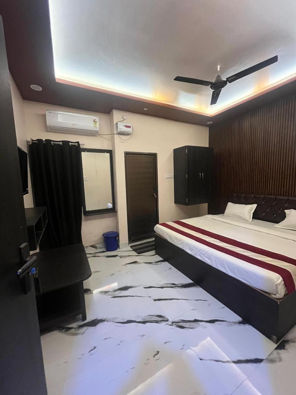 Hotel Shiv Mangalam Near Kashi Vishwanath Tample Bénarès Extérieur photo